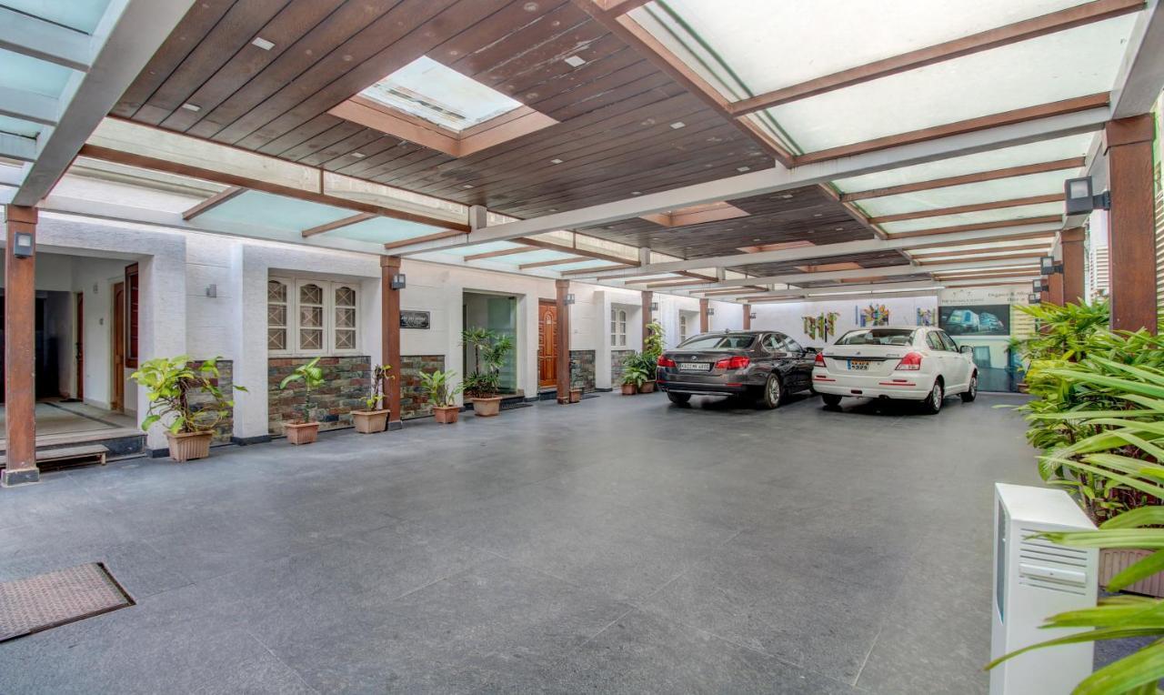 Treebo The Sai Leela Suites R T Nagar Bangalore Luaran gambar