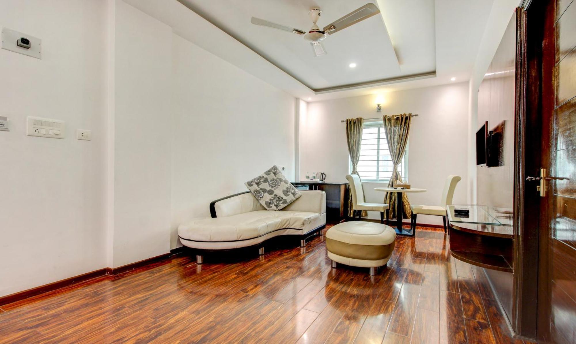 Treebo The Sai Leela Suites R T Nagar Bangalore Luaran gambar