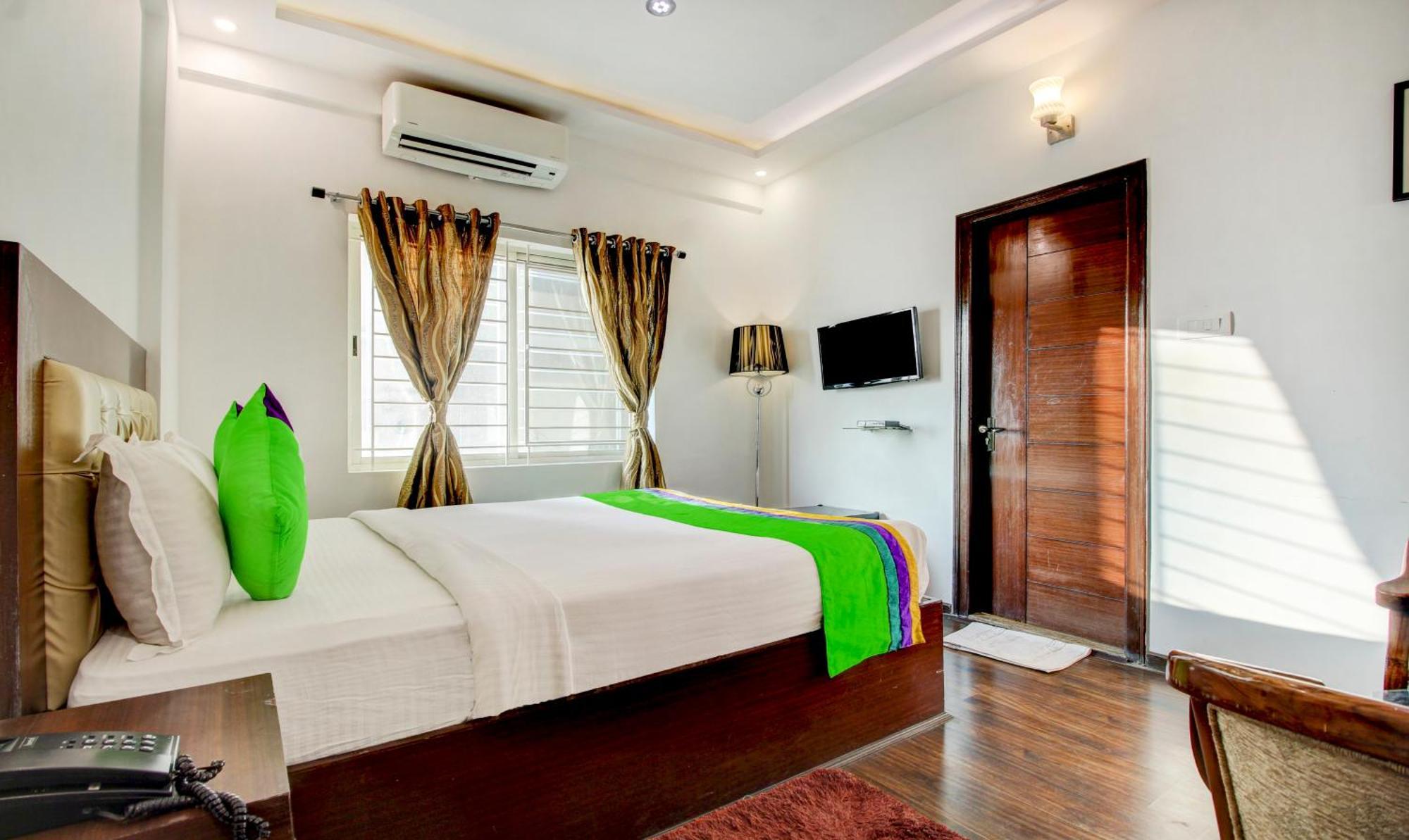 Treebo The Sai Leela Suites R T Nagar Bangalore Luaran gambar